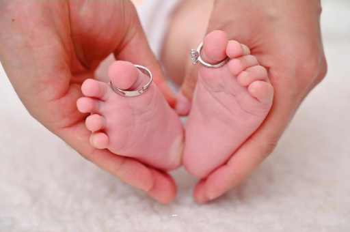 随县宝宝脸上长黑点 随县宝宝脸上长黑点